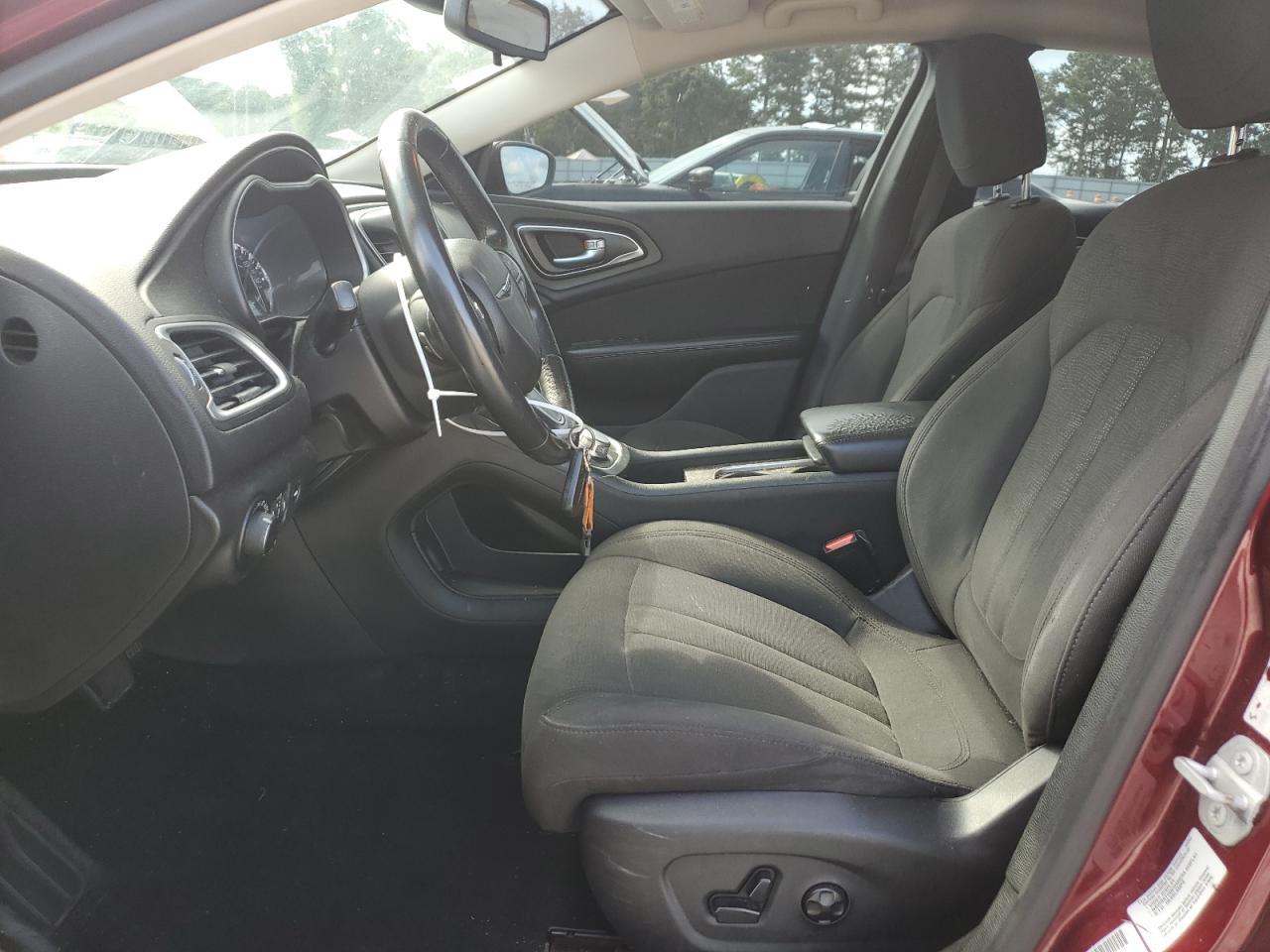 2015 Chrysler 200 Limited - Фото 7