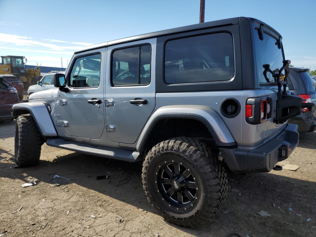 2018 Jeep Wrangler Unlimited Sahara - Image 2