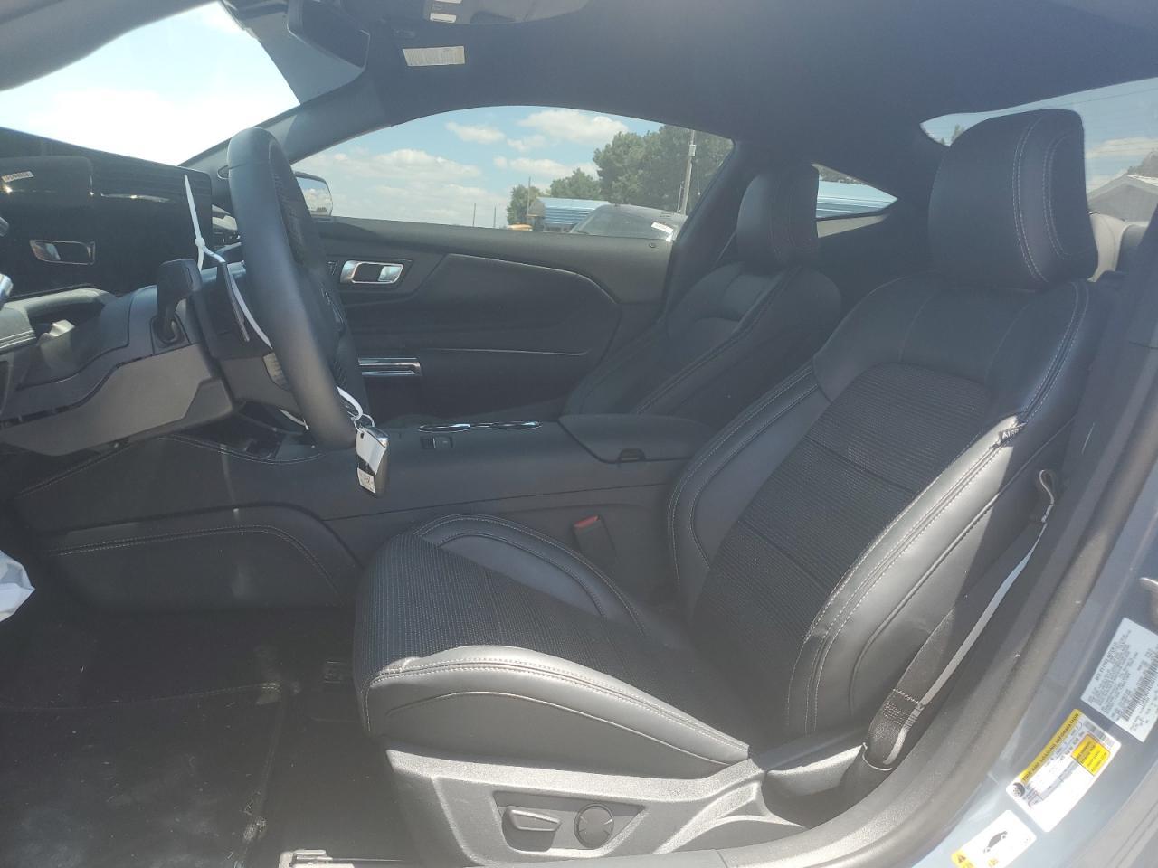 2024 Ford Mustang Gt - Фото 7