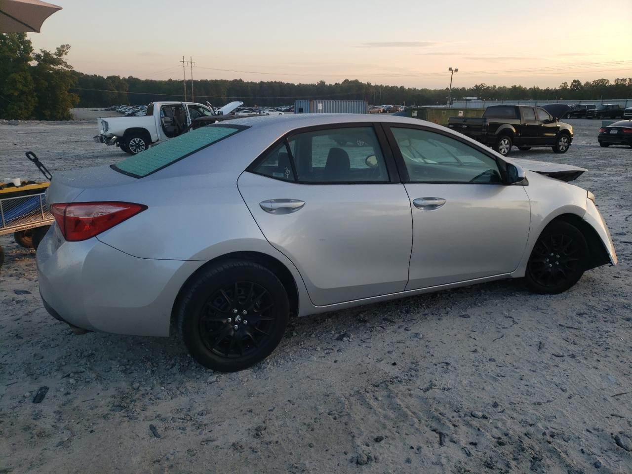 2019 Toyota Corolla L - Фото 3