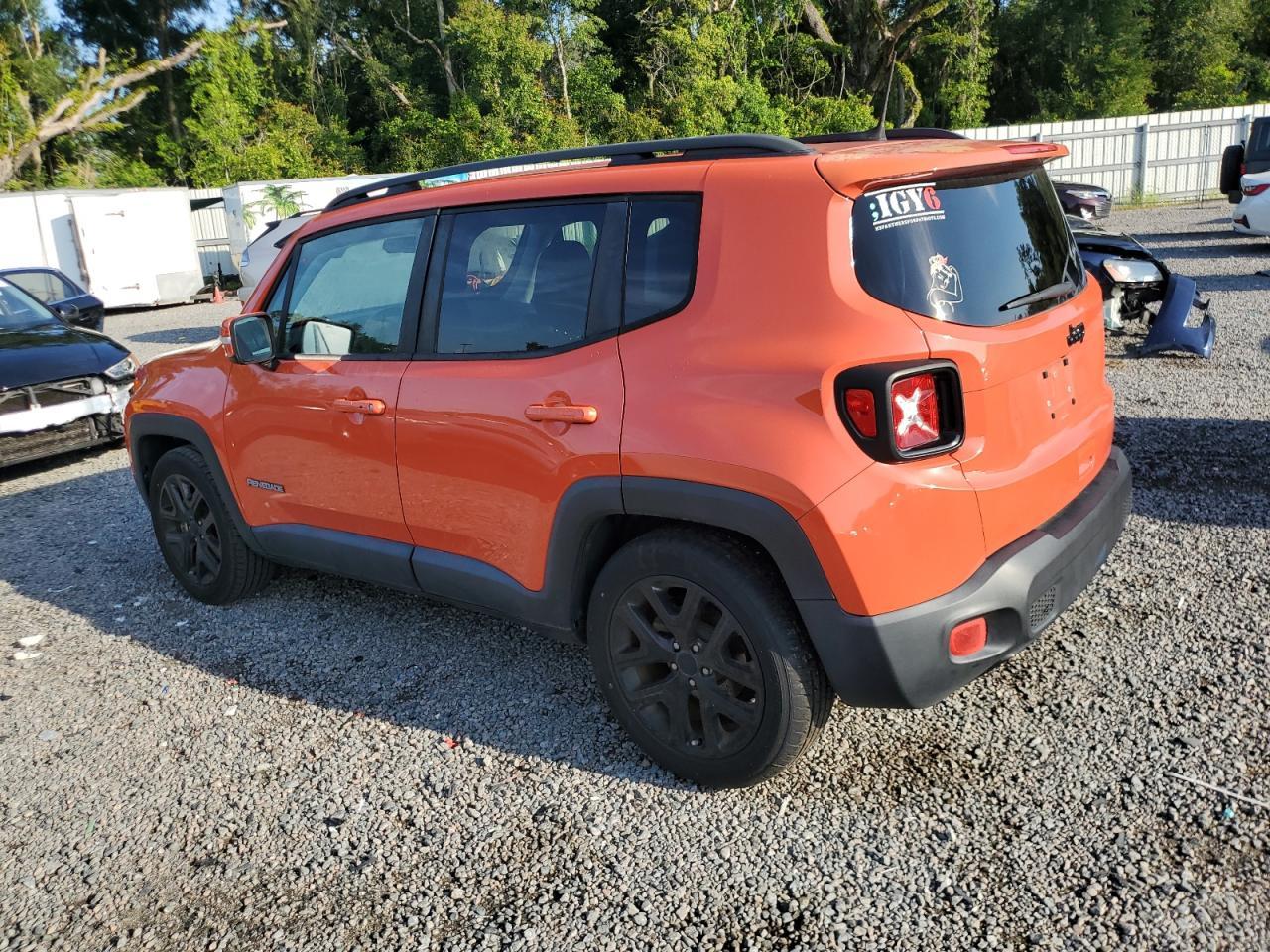2018 Jeep Renegade Latitude - Фото 2