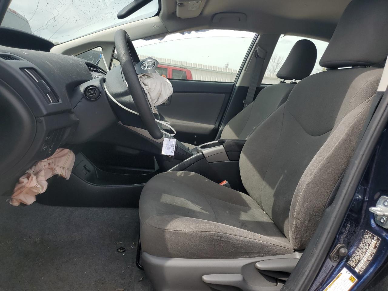 2015 Toyota Prius - Image 7