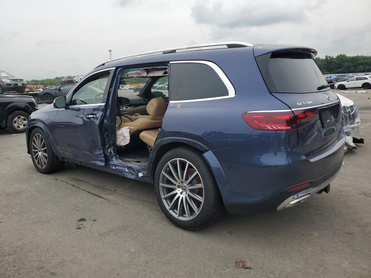 2024 Mercedes-Benz Gls 580 4Matic - Image 2
