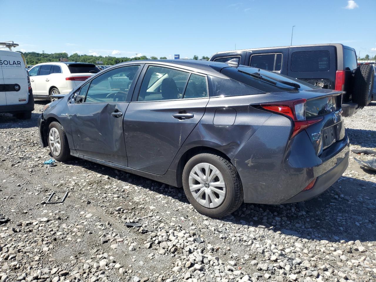 2019 Toyota Prius - Image 2