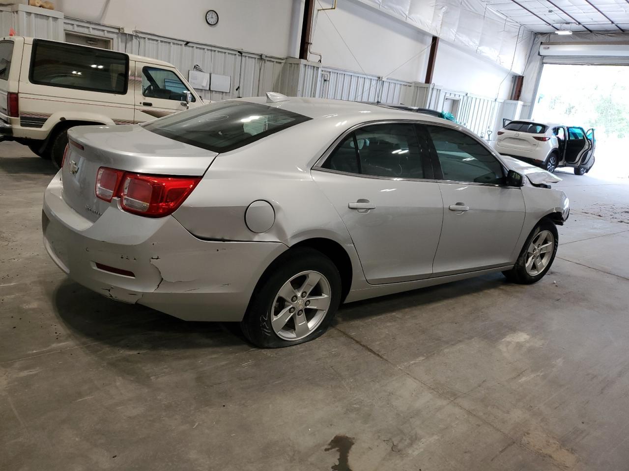 2016 Chevrolet Malibu Limited Lt - Image 3