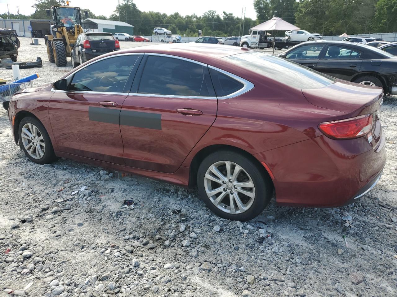 2015 Chrysler 200 Limited - Фото 2