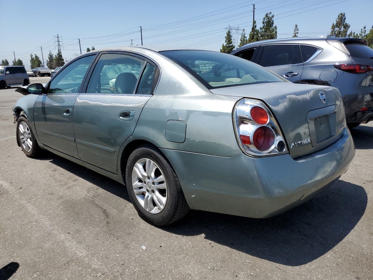 2005 Nissan Altima S - Image 2