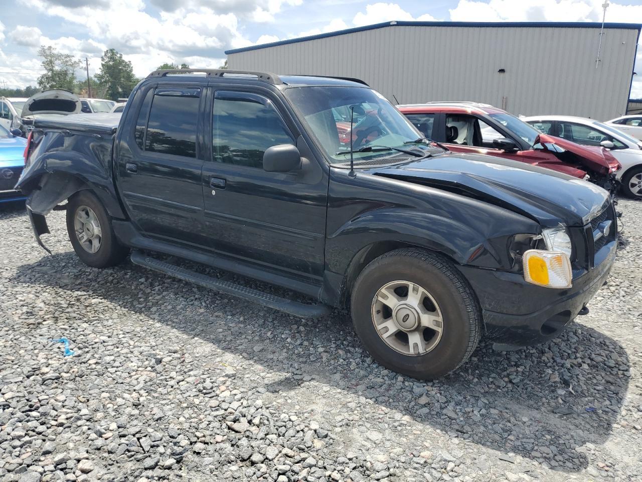 2004 Ford Explorer S - Image 4