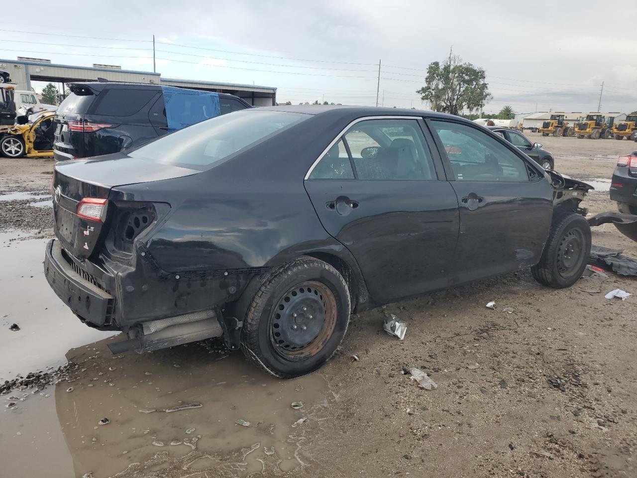 2014 Toyota Camry L - Фото 3