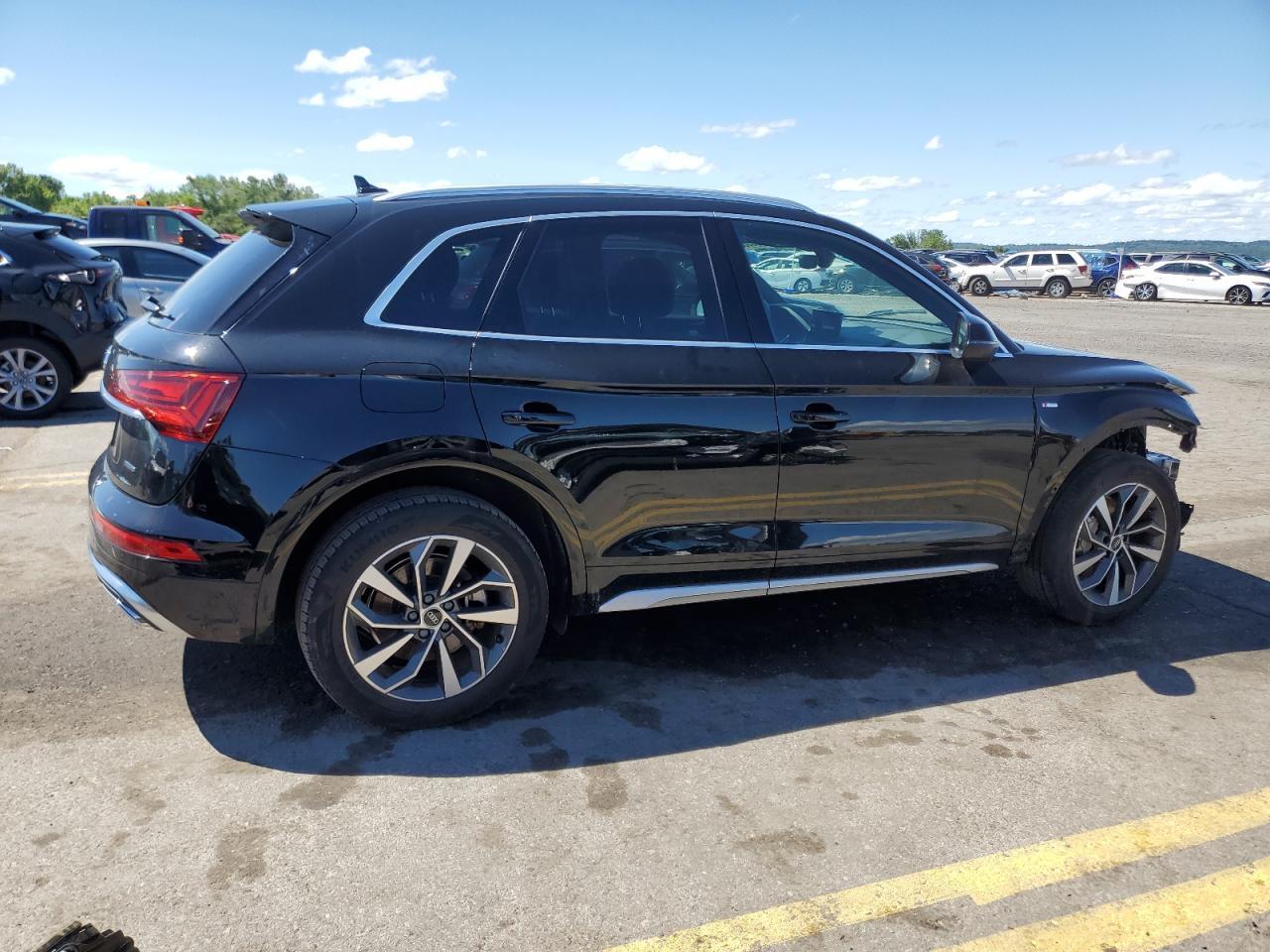 2022 Audi Q5 Premium 45 - Фото 3