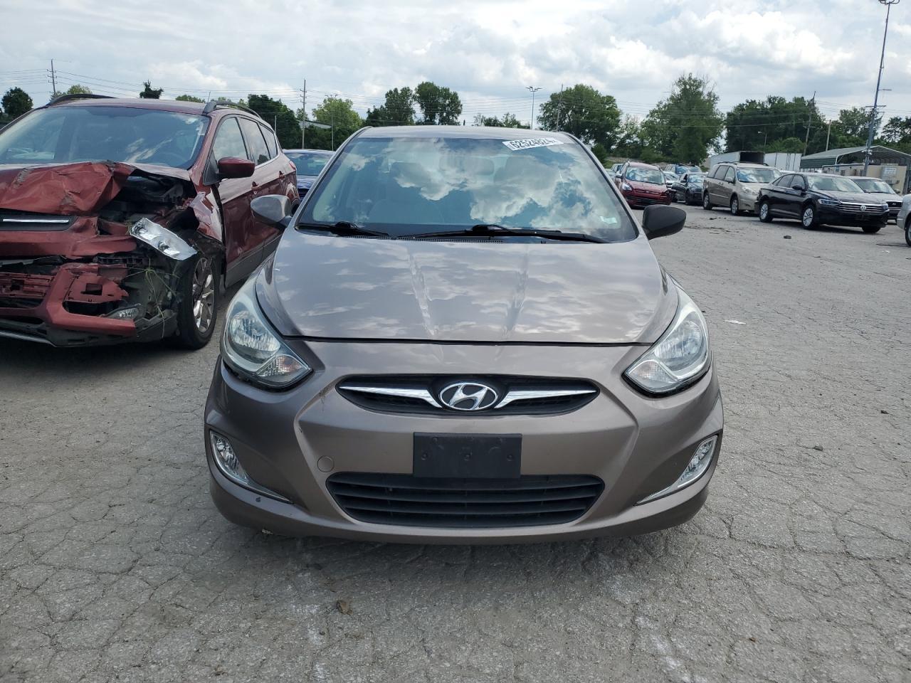 2013 Hyundai Accent Gls - Image 5