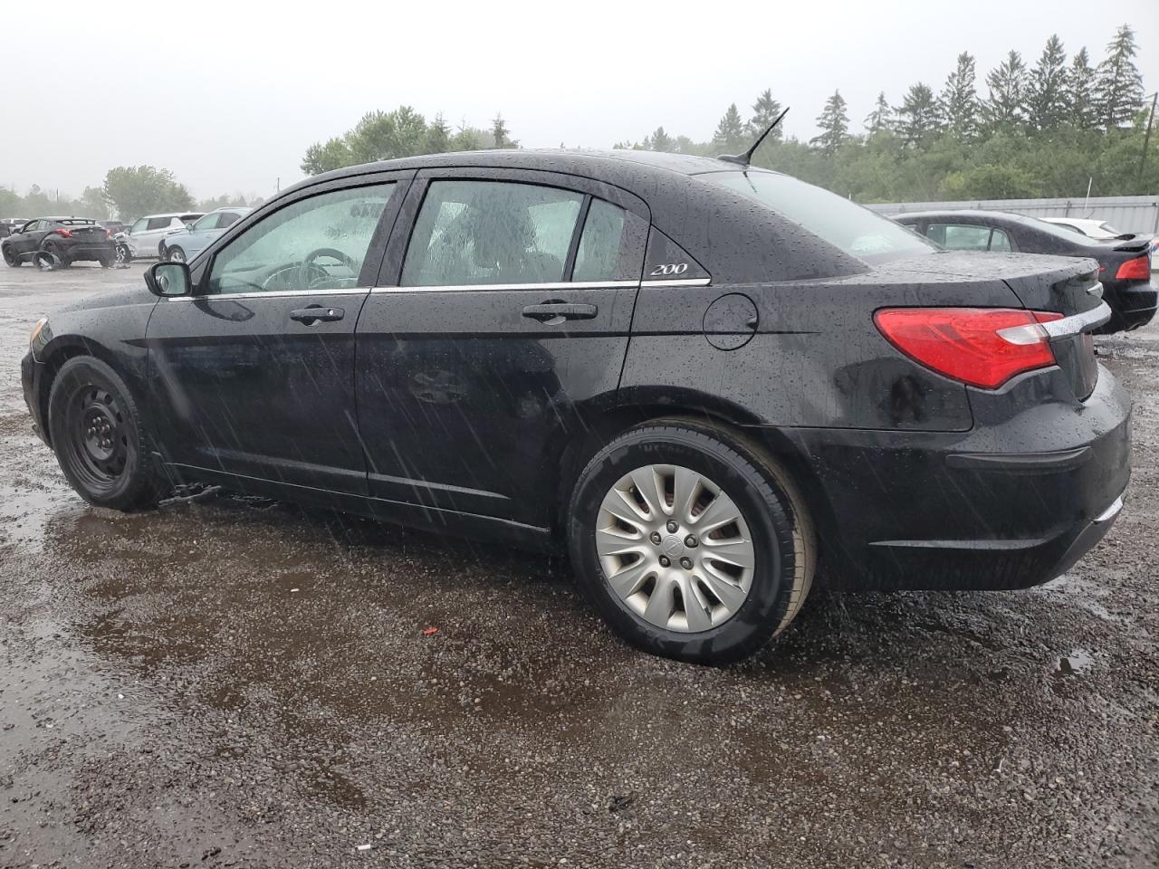 2013 Chrysler 200 Lx - Image 2