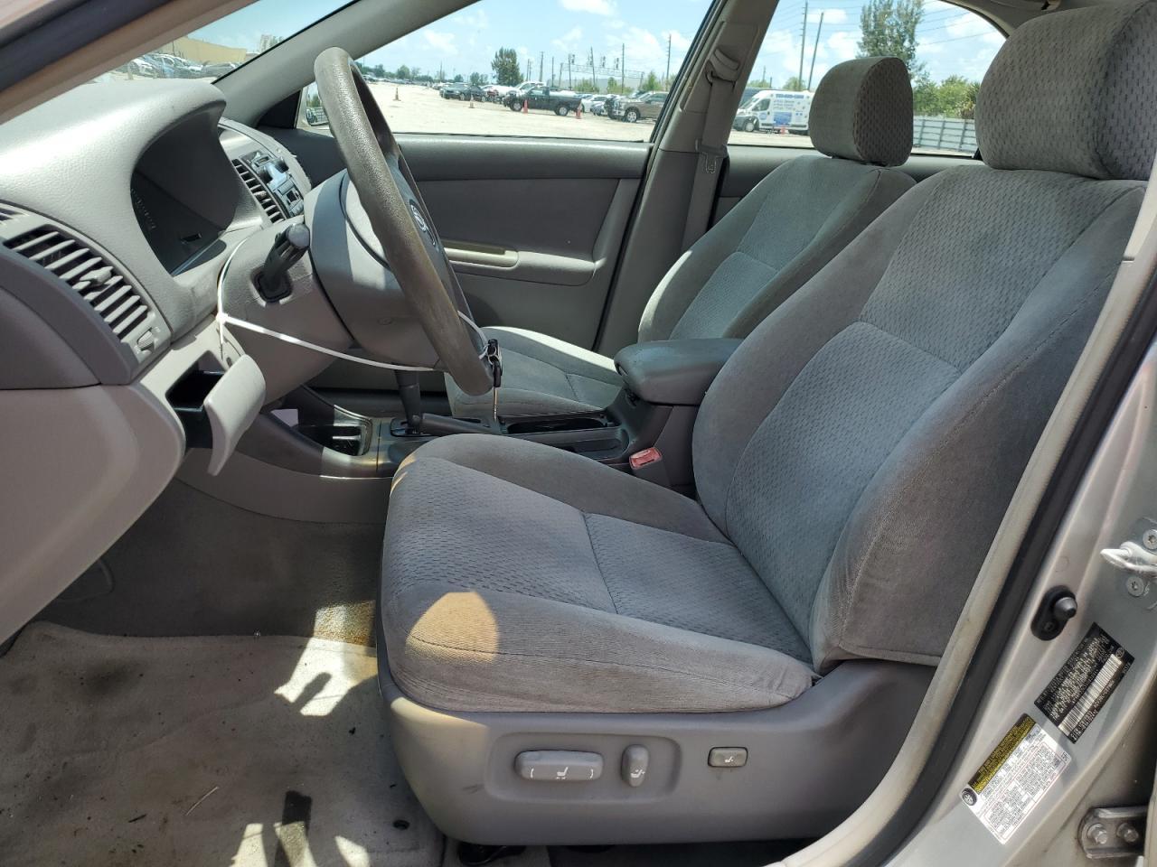 2004 Toyota Camry Le - Фото 7