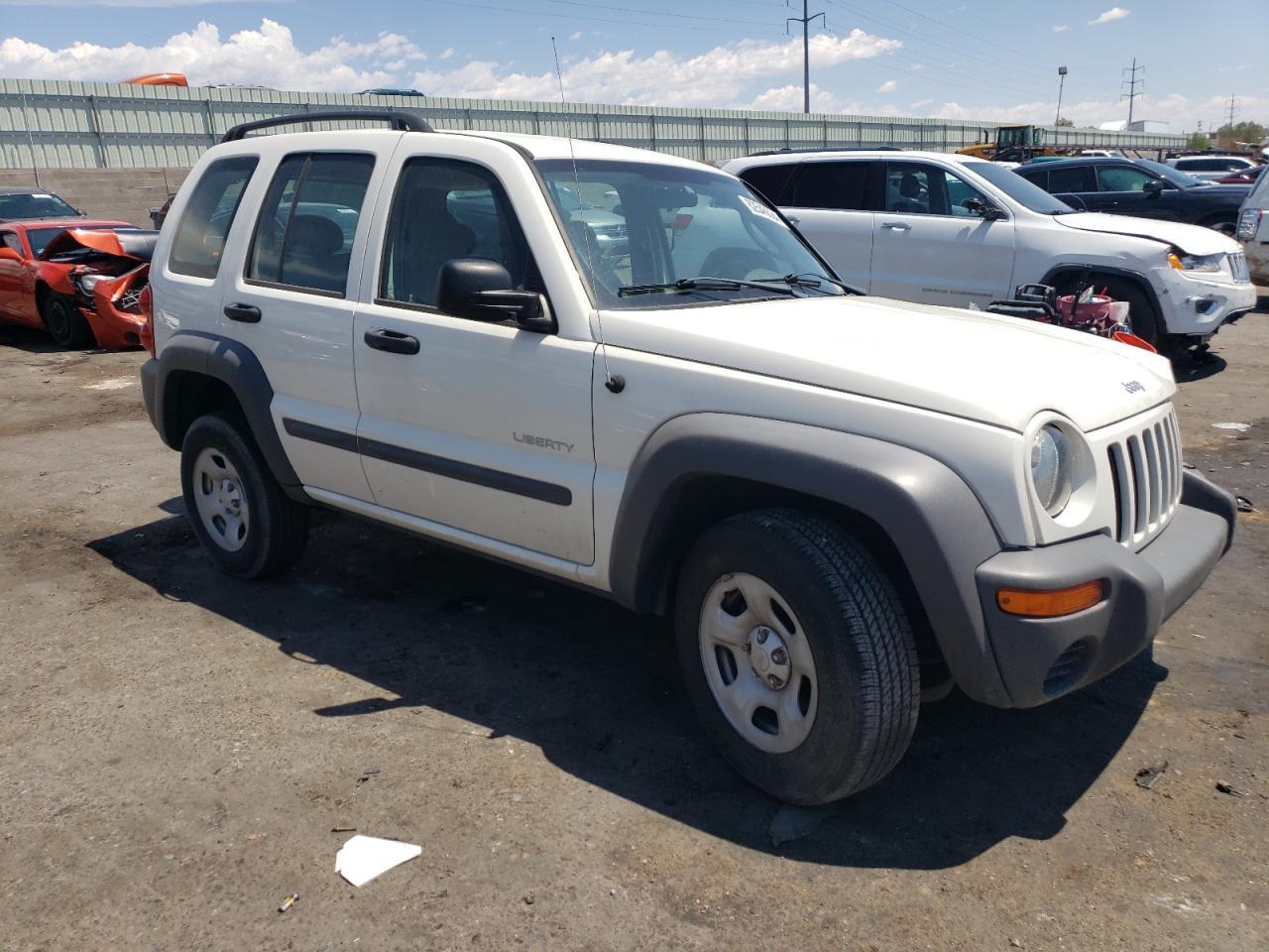2004 Jeep Liberty - Фото 4