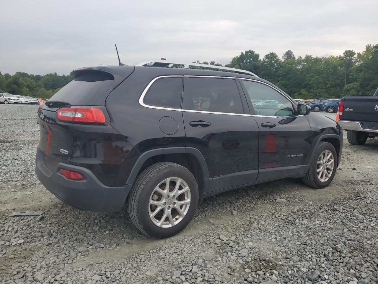 2018 Jeep Cherokee Latitude Plus - Фото 3