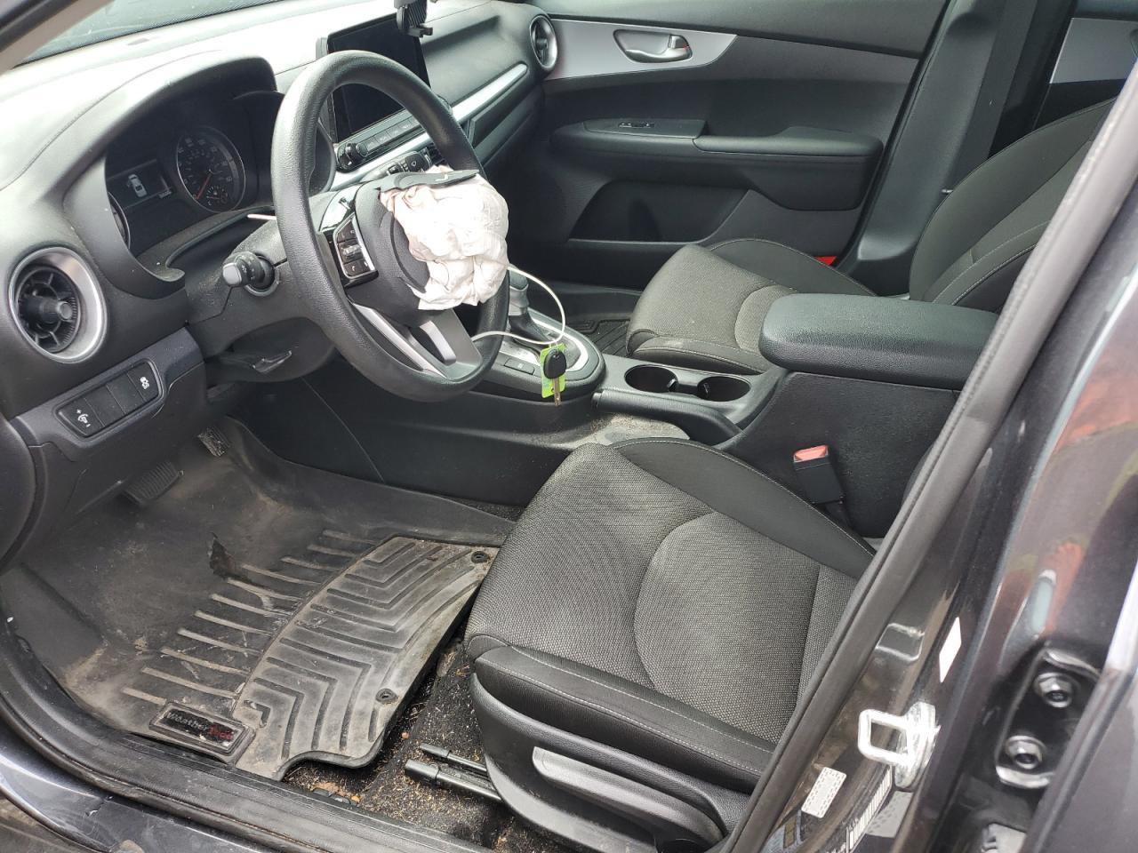 2022 Kia Forte Fe - Image 7
