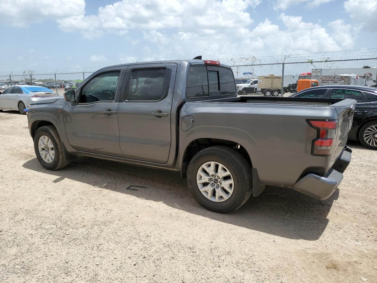 2022 Nissan Frontier S - Image 2