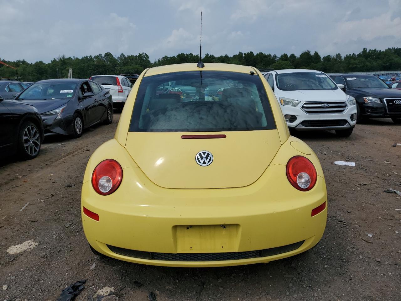 2008 Volkswagen New Beetle S - Фото 6
