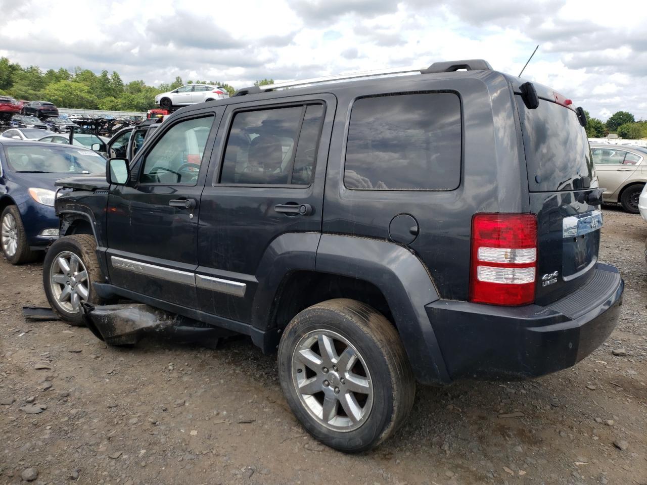 2010 Jeep Liberty Limited - Image 2