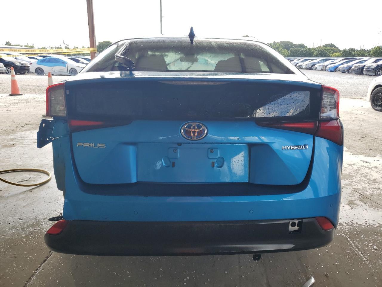 2020 Toyota Prius L - Фото 6