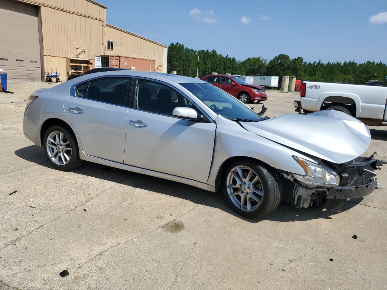 2012 Nissan Maxima S - Image 4