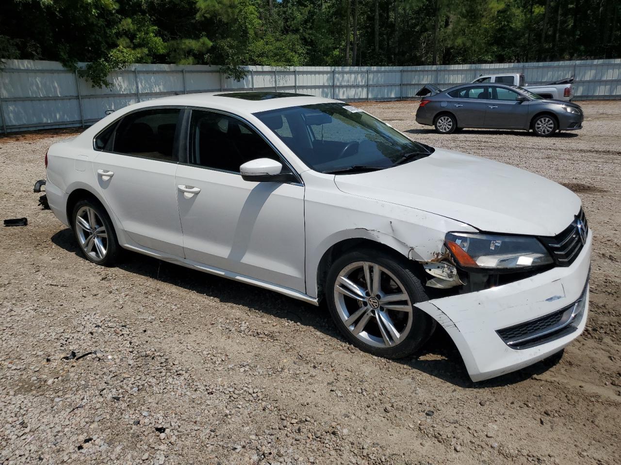 2014 Volkswagen Passat Se - Image 4