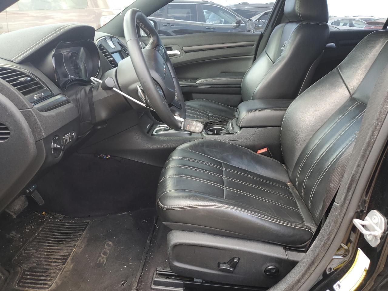 2016 Chrysler 300 S - Image 7
