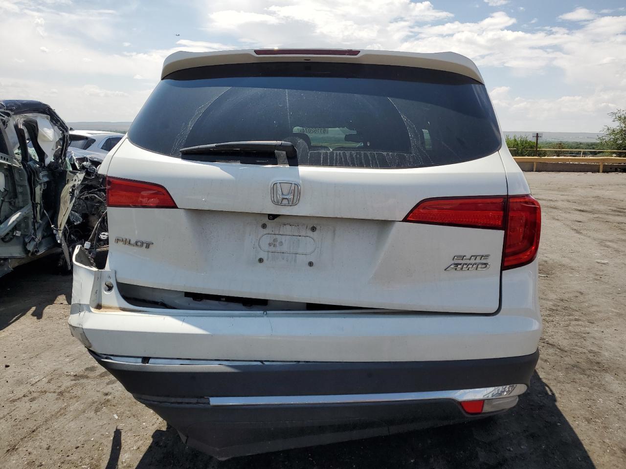 2017 Honda Pilot Elite - Фото 6