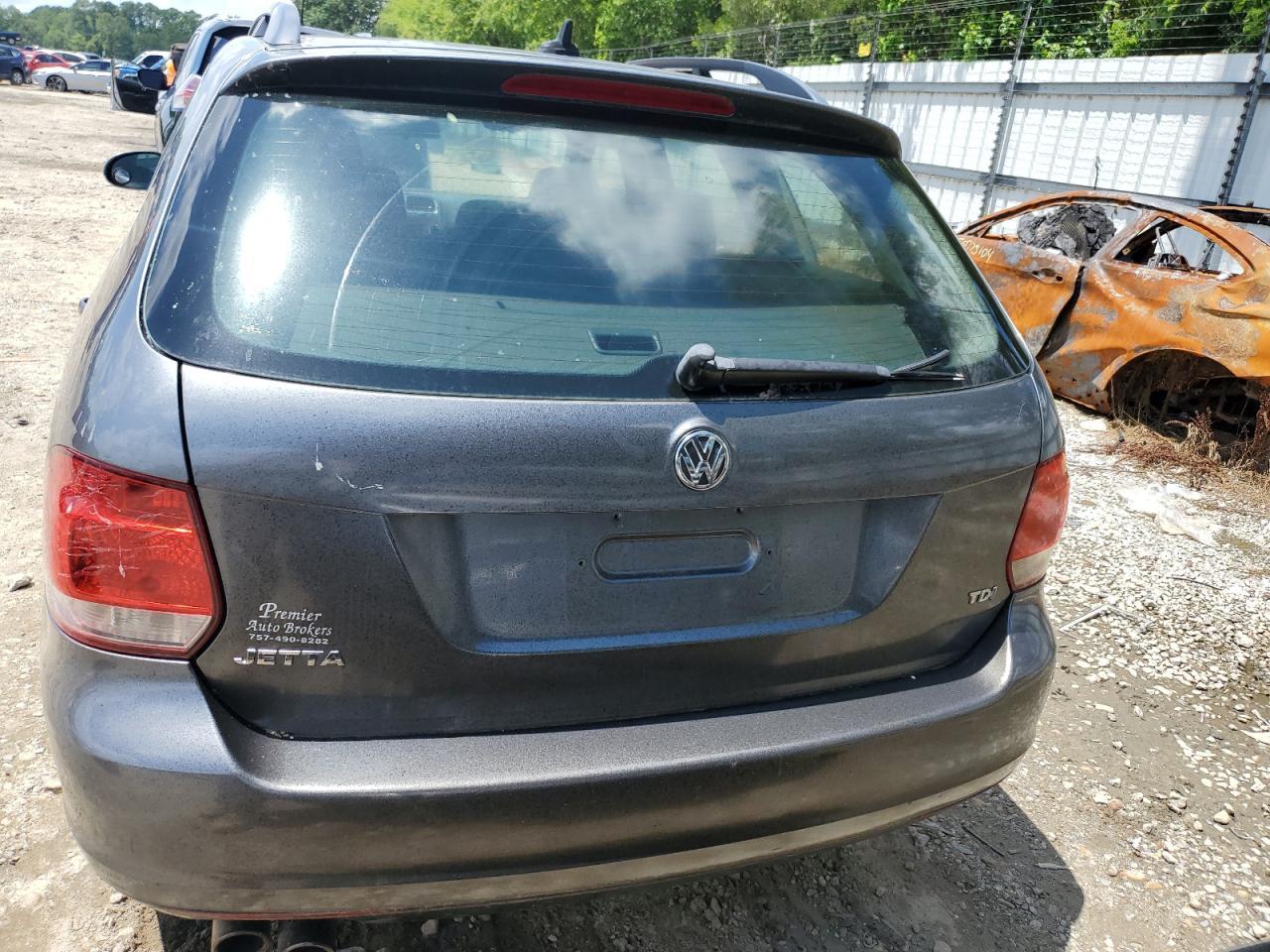2011 Volkswagen Jetta - Image 6