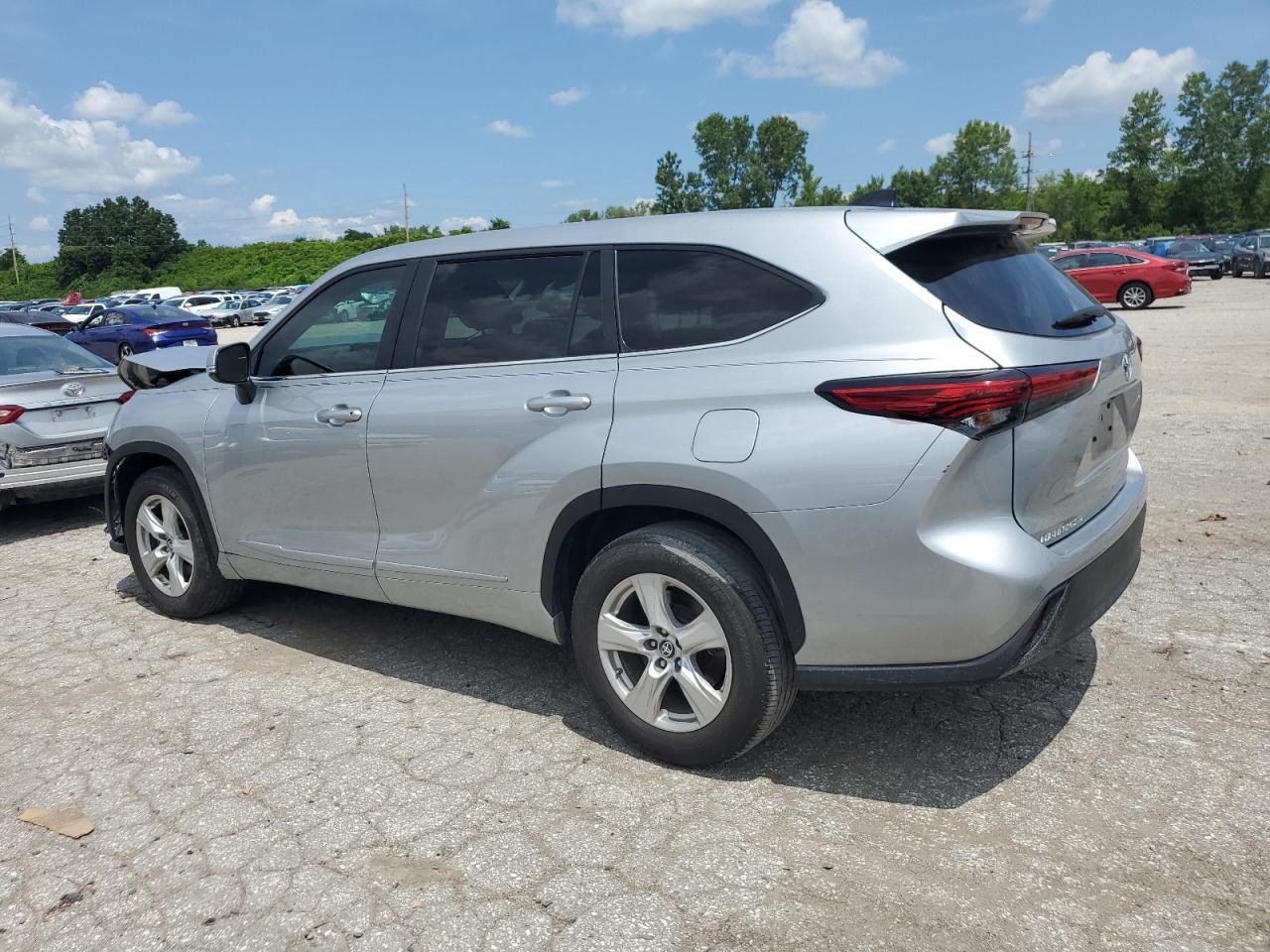 2023 Toyota Highlander L - Фото 2
