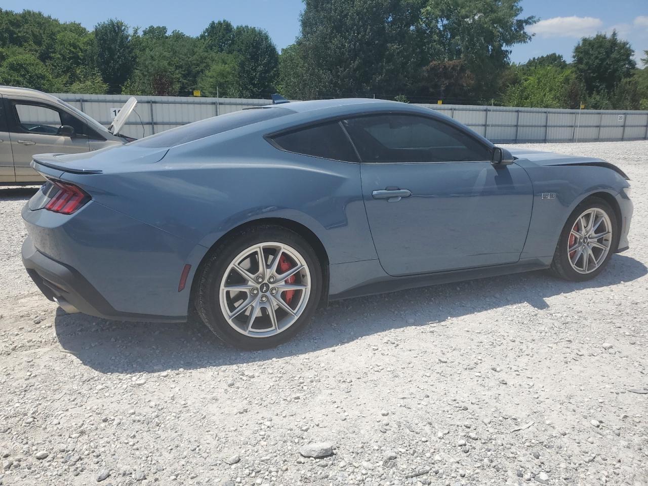 2024 Ford Mustang Gt - Фото 3