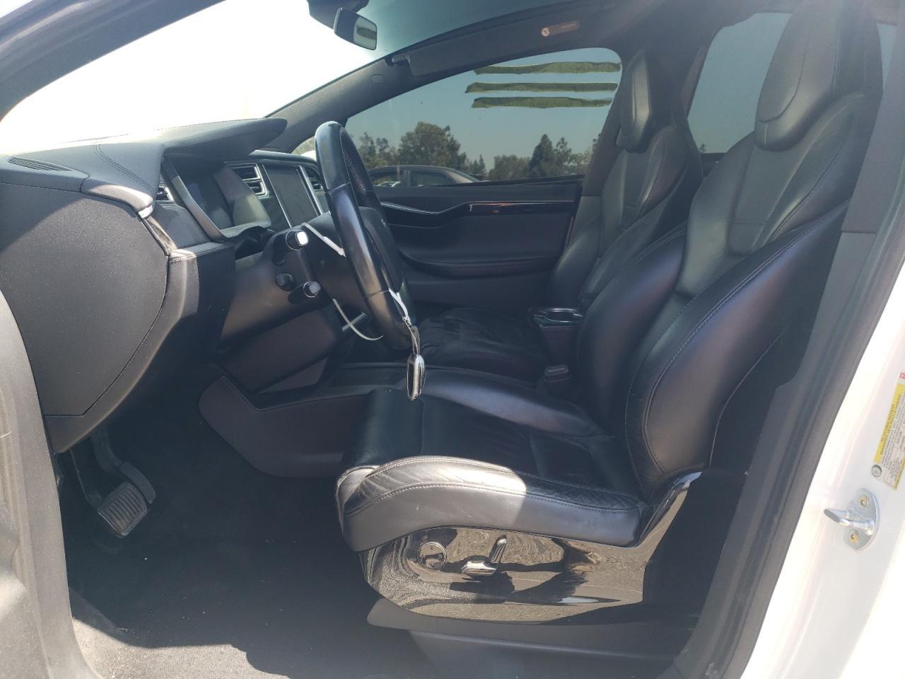 2016 Tesla Model X - Фото 7