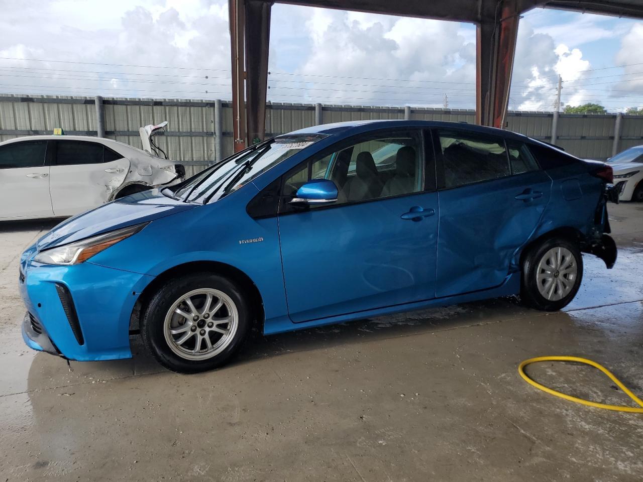 2020 Toyota Prius L
