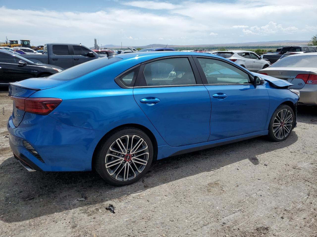 2022 Kia Forte Gt - Фото 3