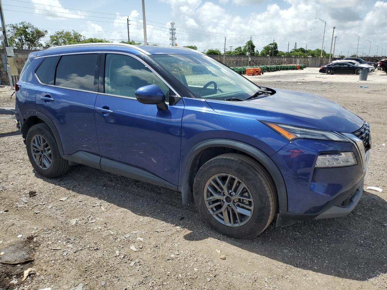 2021 Nissan Rogue Sv - Image 4
