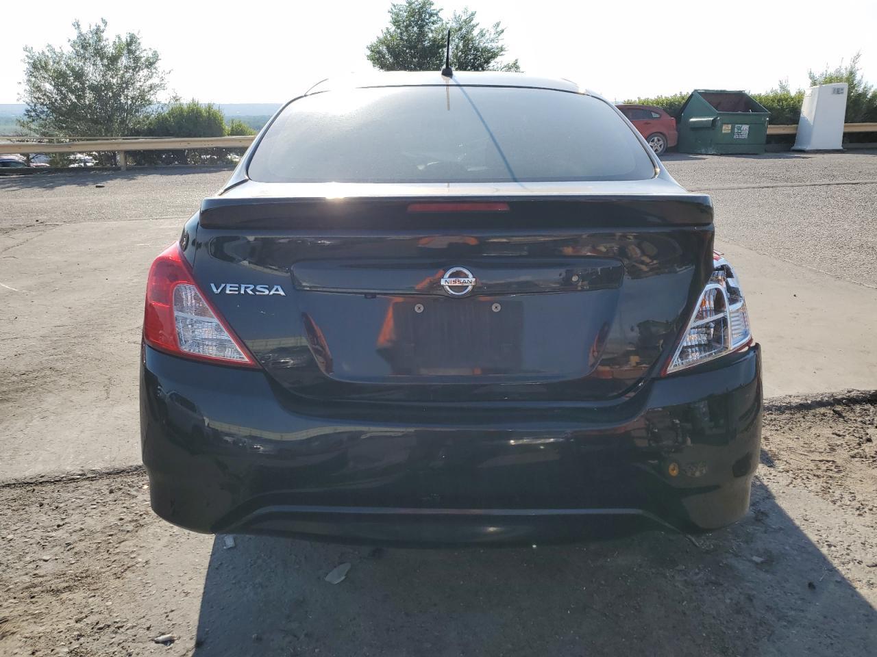 2019 Nissan Versa S - Фото 6