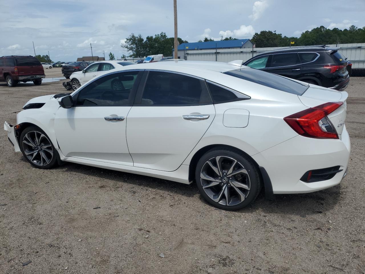 2020 Honda Civic Touring - Фото 2