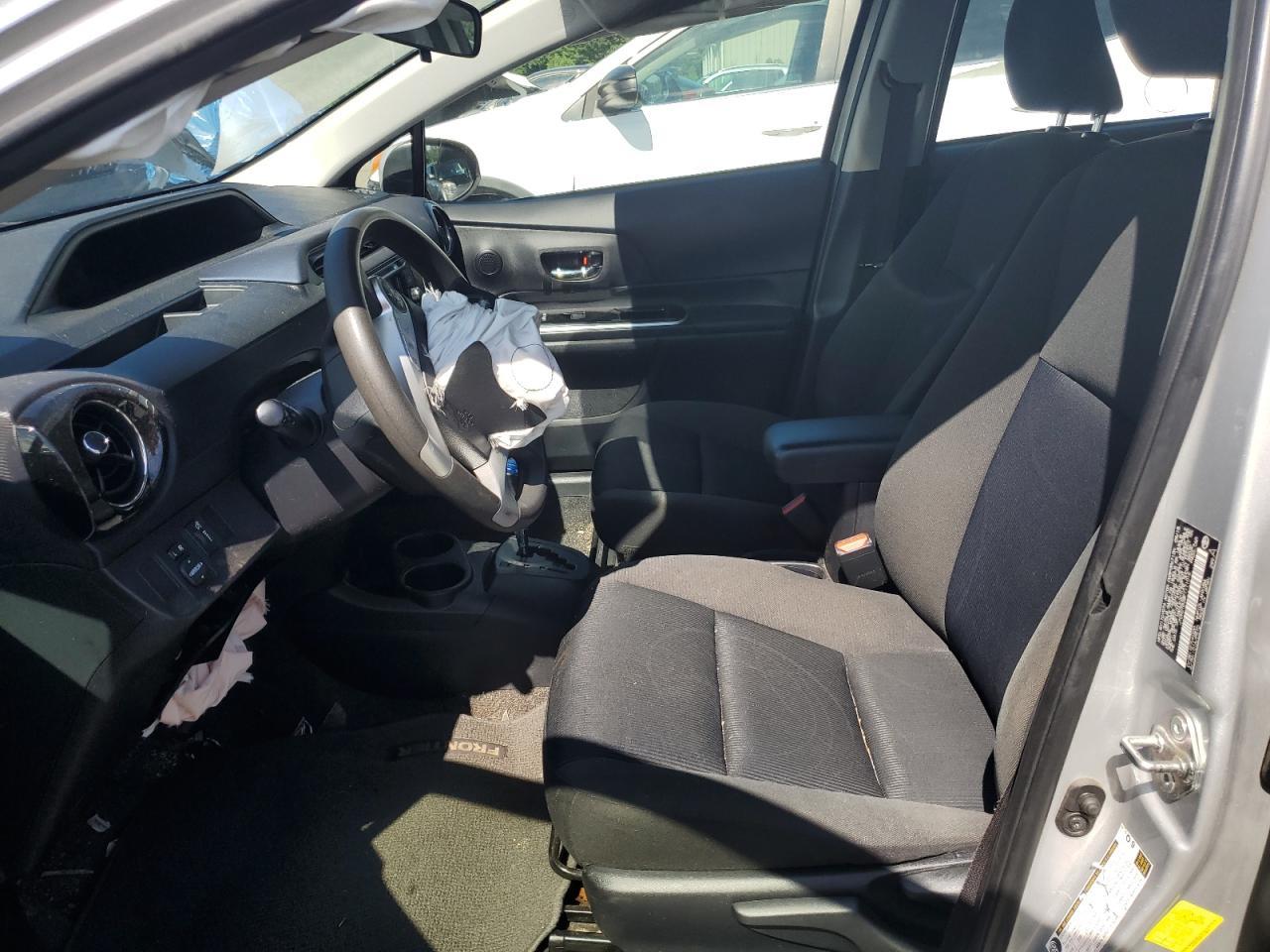 2015 Toyota Prius C - Фото 7