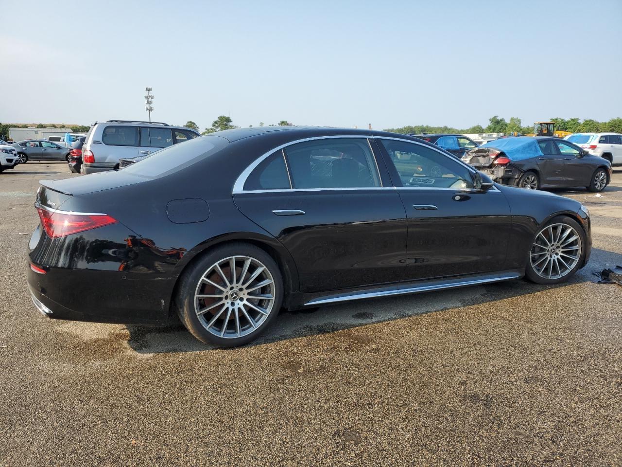 2022 Mercedes-Benz S 580 4Matic - Image 3
