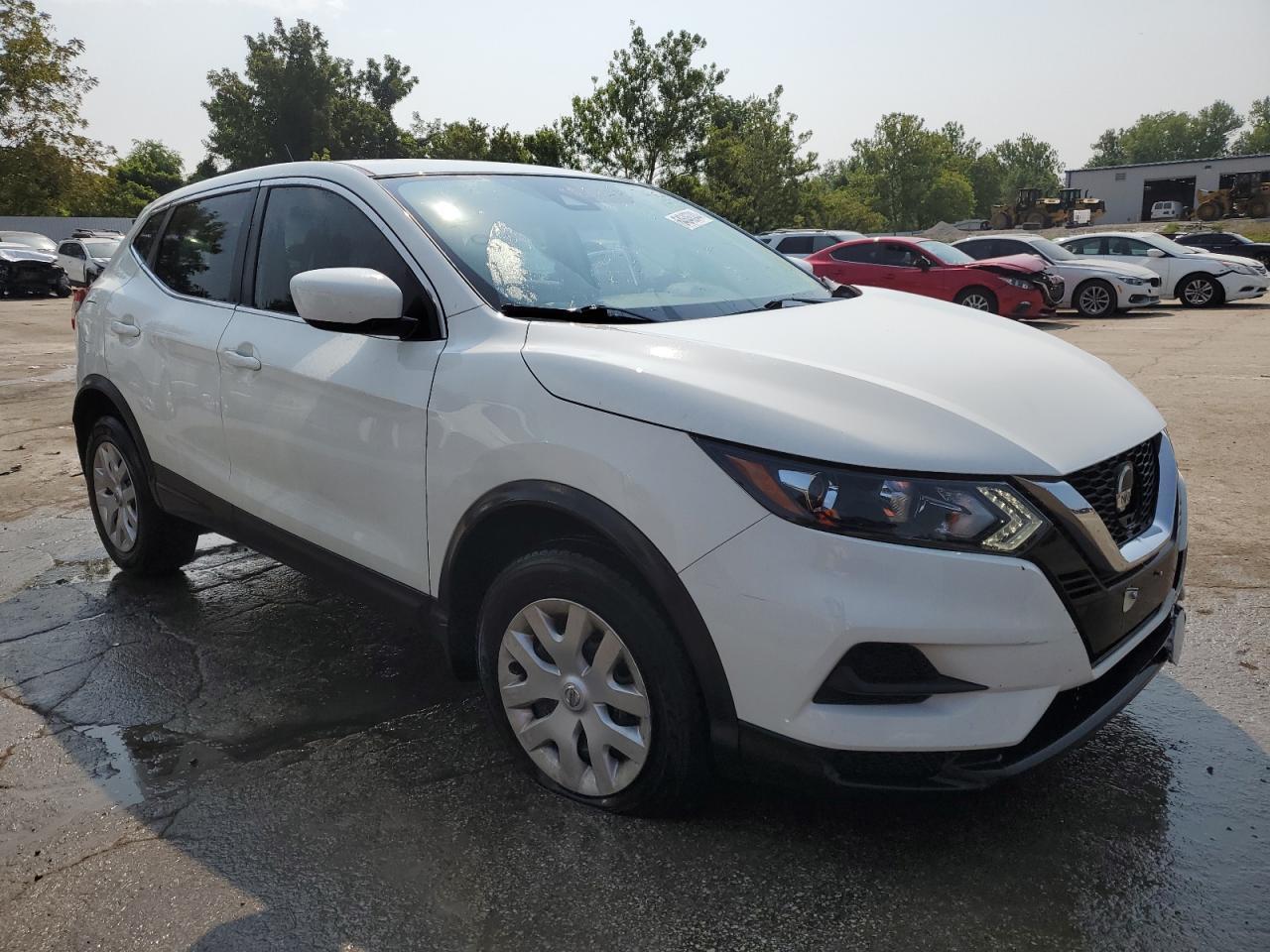 2020 Nissan Rogue Sport S - Image 4