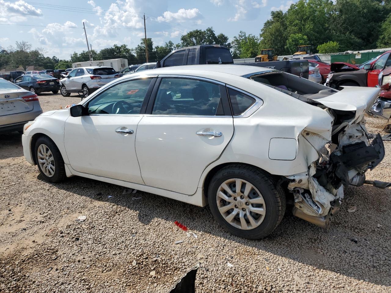 2015 Nissan Altima 2.5 - Фото 2