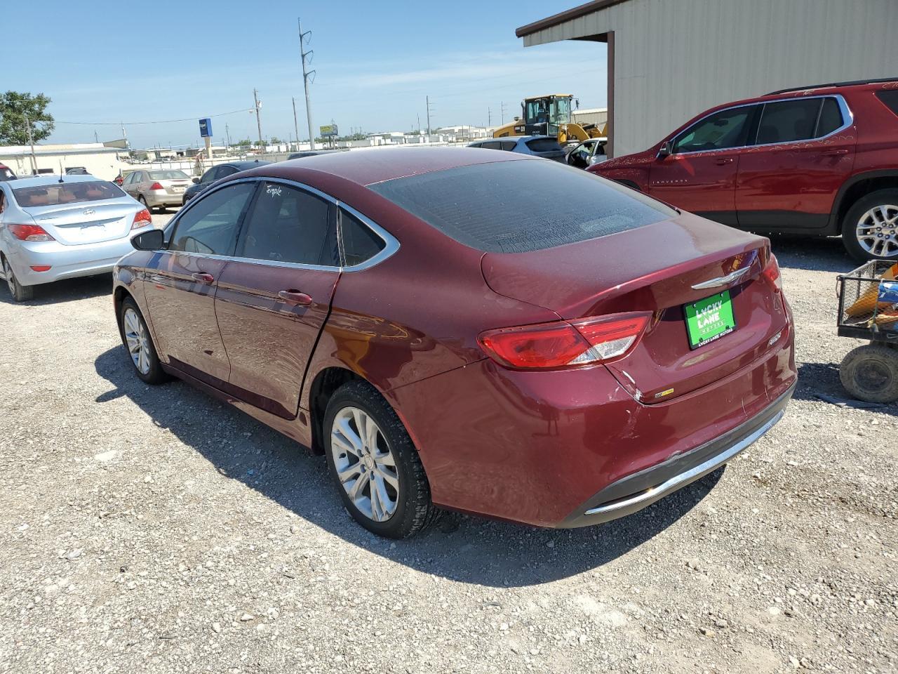 2015 Chrysler 200 Limited - Фото 2