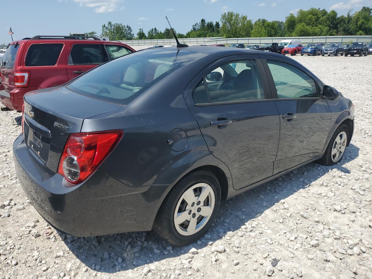 2013 Chevrolet Sonic Ls - Фото 3