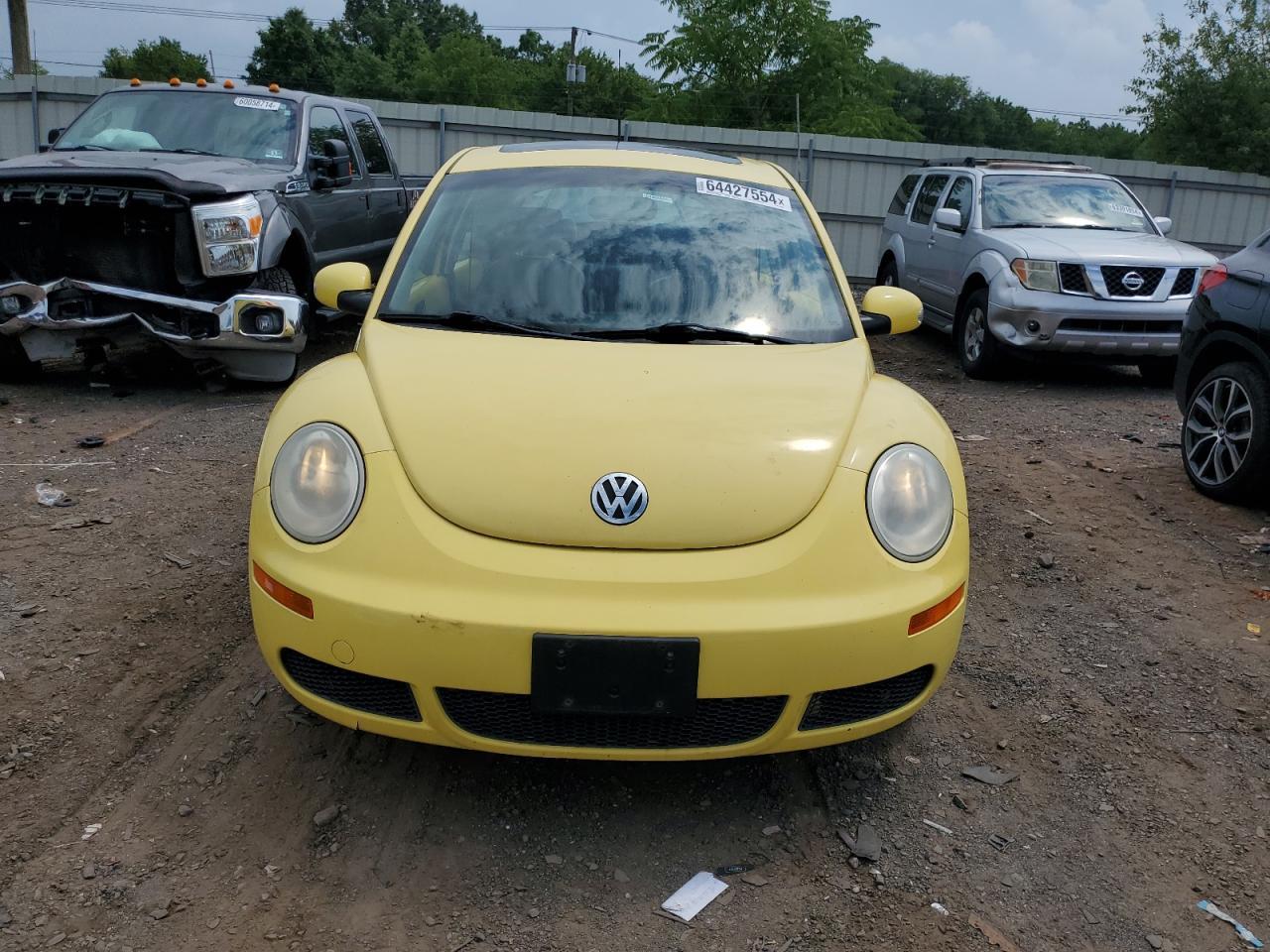 2008 Volkswagen New Beetle S - Фото 5