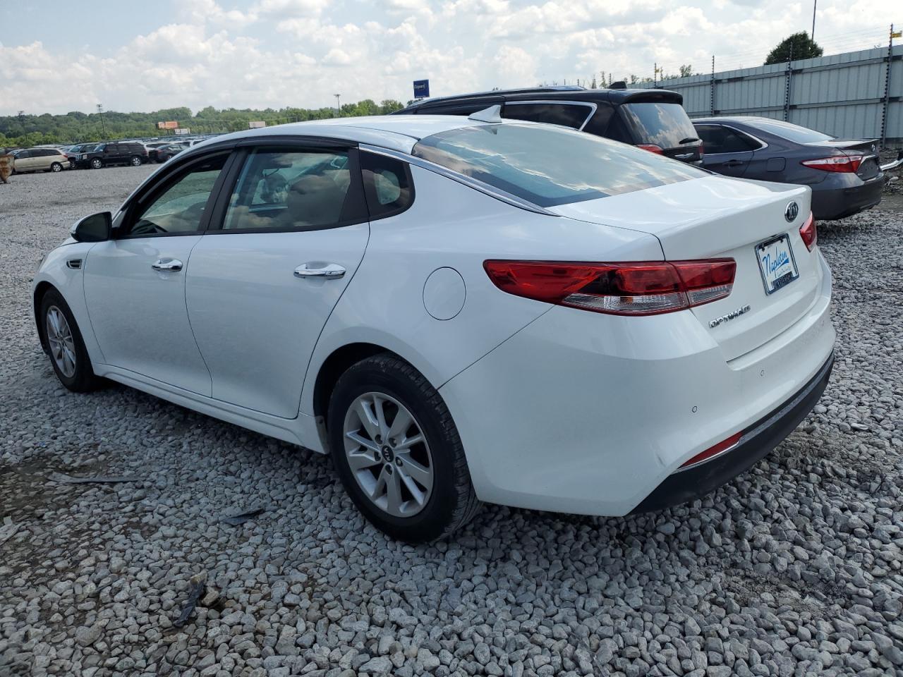 2018 Kia Optima Lx - Image 2