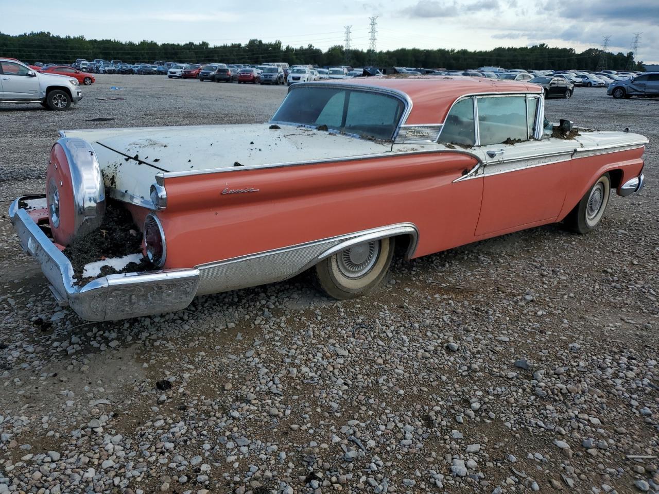 1959 Ford Skyliner - Фото 3