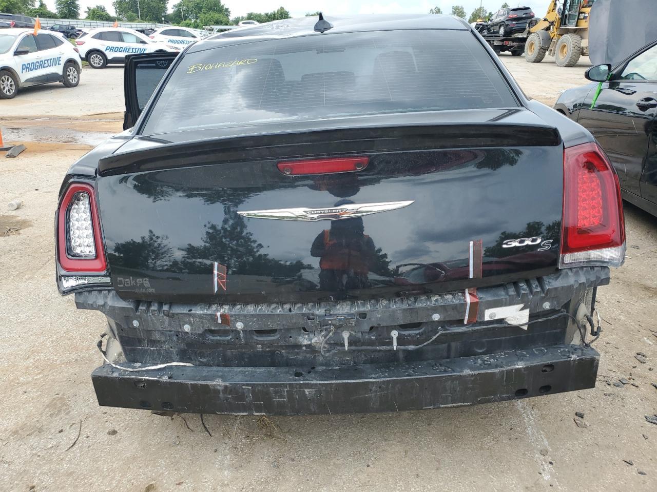 2017 Chrysler 300 S - Фото 6