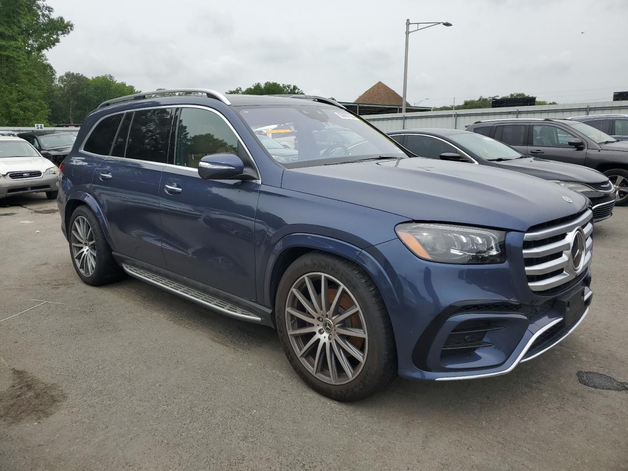 2024 Mercedes-Benz Gls 580 4Matic - Image 4