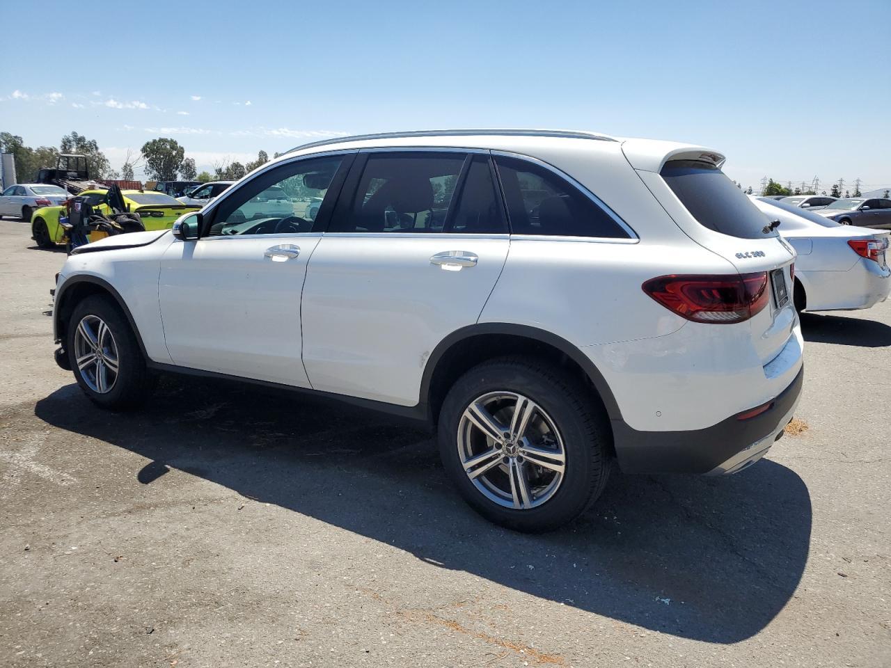 2021 Mercedes-Benz Glc 300 4Matic - Фото 2
