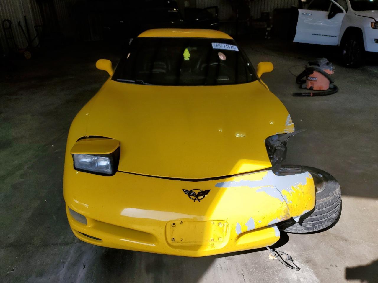 2001 Chevrolet Corvette - Image 5